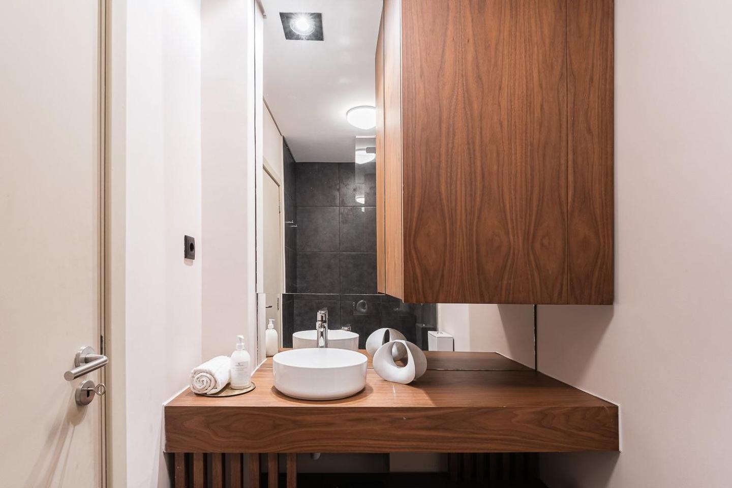 Guestready - Quental Wallpaper Near Marques Square Porto Ngoại thất bức ảnh
