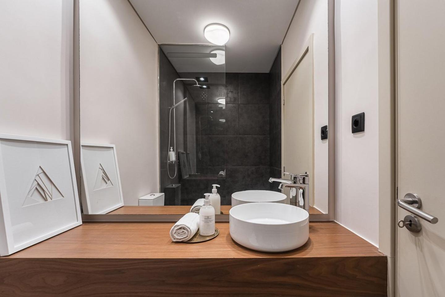 Guestready - Quental Wallpaper Near Marques Square Porto Ngoại thất bức ảnh