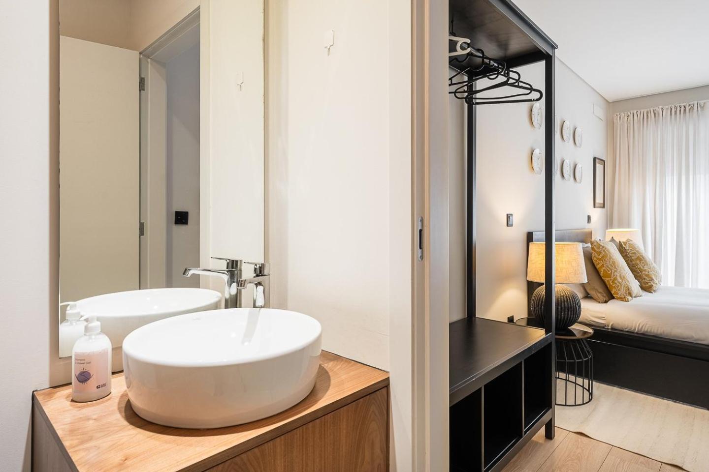 Guestready - Quental Wallpaper Near Marques Square Porto Ngoại thất bức ảnh